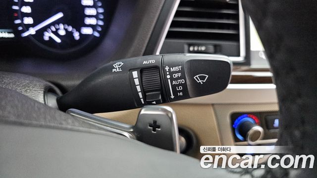 Genesis G80 2019 — photo 28