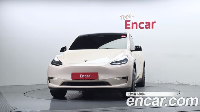 Tesla Model Y 2021 — photo 3