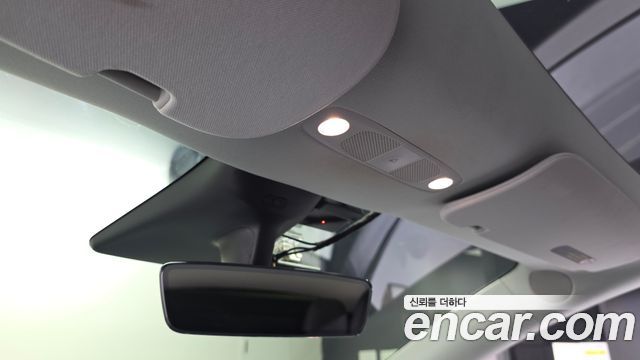 Tesla Model Y 2021 — photo 23