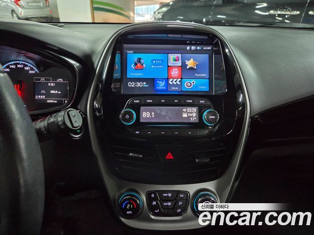 Chevrolet Korea Spark 2018 — photo 12