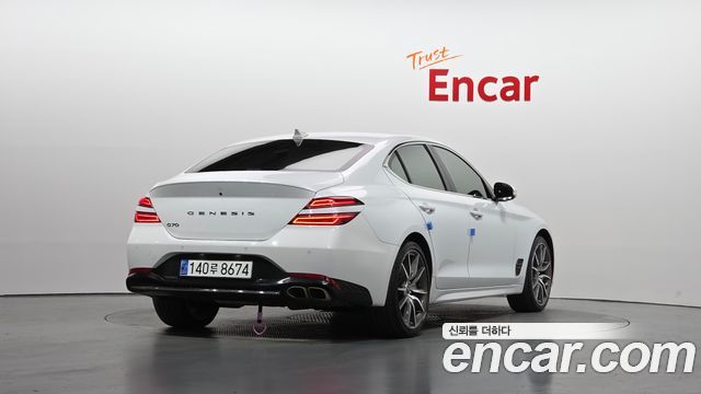 Genesis G70 2022 — photo 2