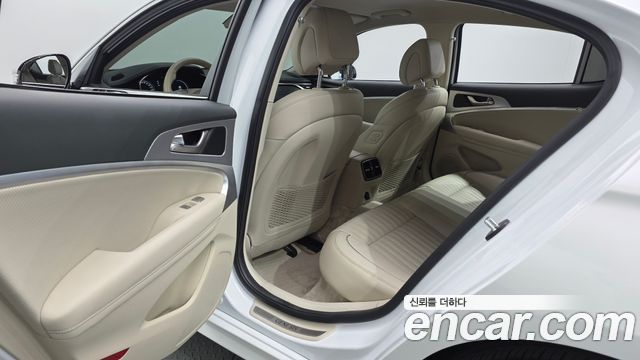 Genesis G70 2022 — photo 18