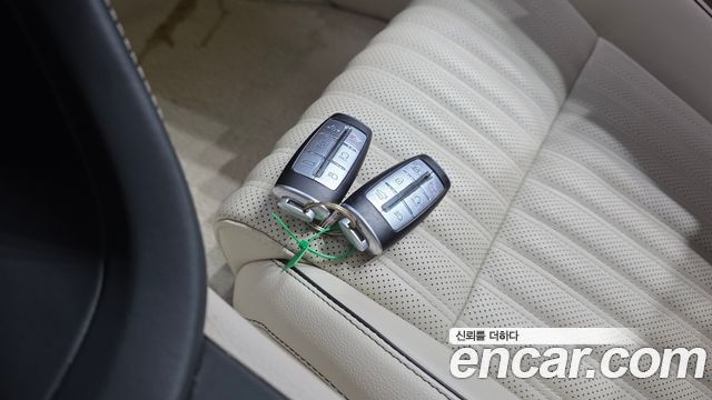 Genesis G70 2022 — photo 22