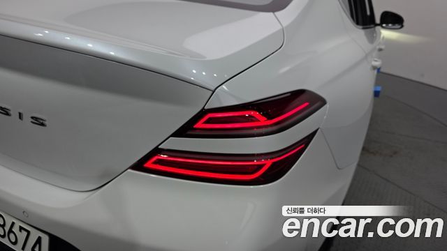 Genesis G70 2022 — photo 9