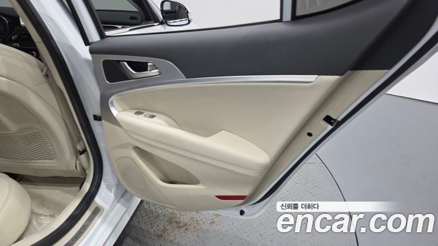 Genesis G70 2022 — photo 15