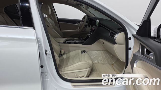 Genesis G70 2022 — photo 16