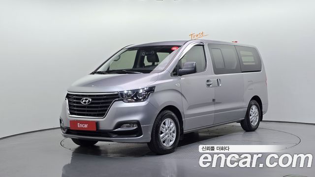 Hyundai Starex 2019 — photo 1