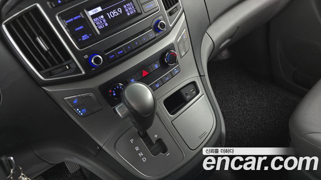 Hyundai Starex 2019 — photo 9