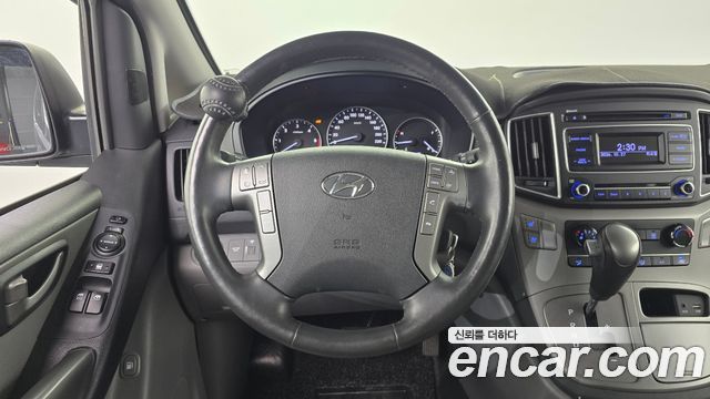 Hyundai Starex 2019 — photo 13