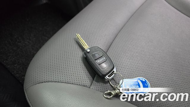 Hyundai Starex 2019 — photo 15