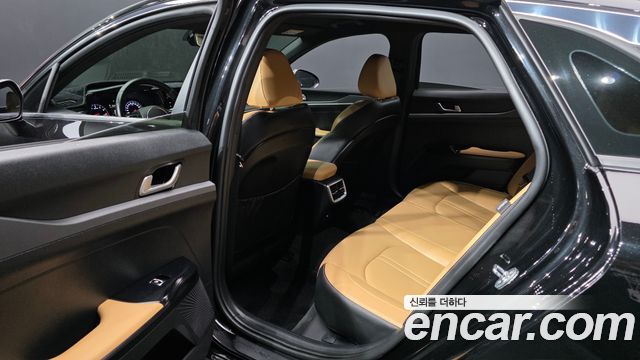 Kia K5 2021 — photo 16