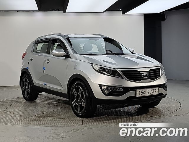Kia Sportage 2011 — photo 1