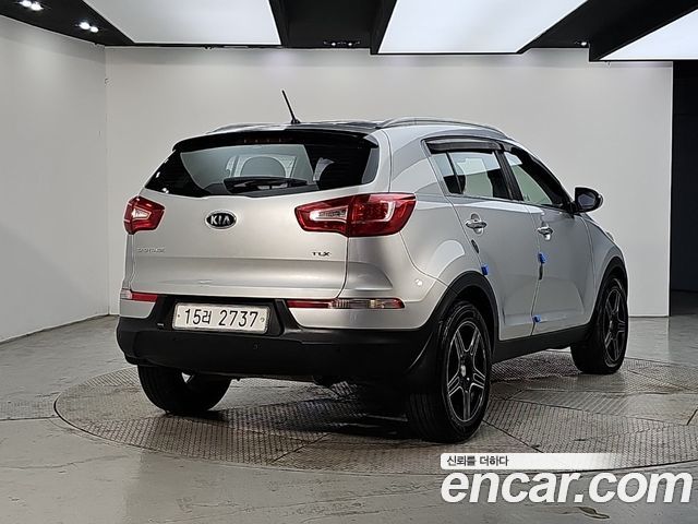 Kia Sportage 2011 — photo 3