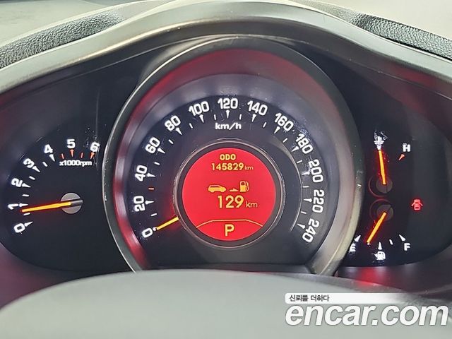 Kia Sportage 2011 — photo 7