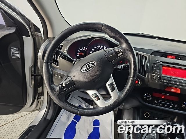 Kia Sportage 2011 — photo 9