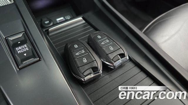 Peugeot 308 2023 — photo 21