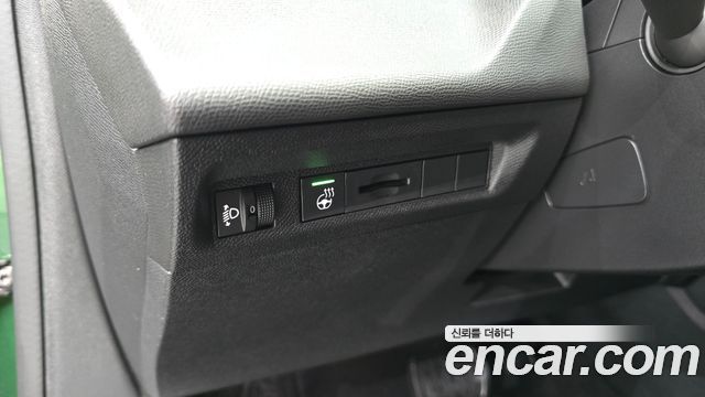 Peugeot 308 2023 — photo 26