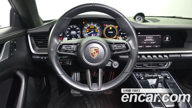 Porsche 911 2022 — photo 13