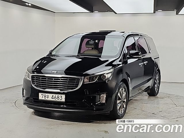 Kia Canival 2015 — photo 1