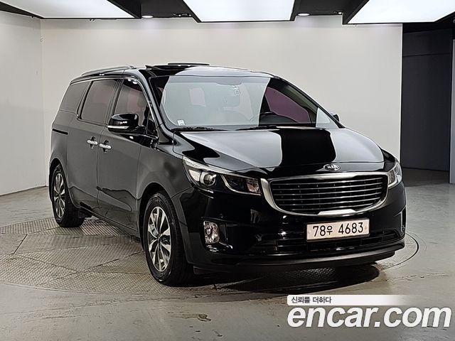 Kia Canival 2015 — photo 2