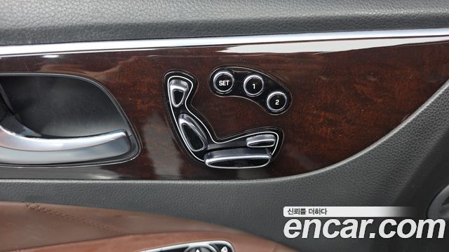 Hyundai Equus 2015 — photo 29