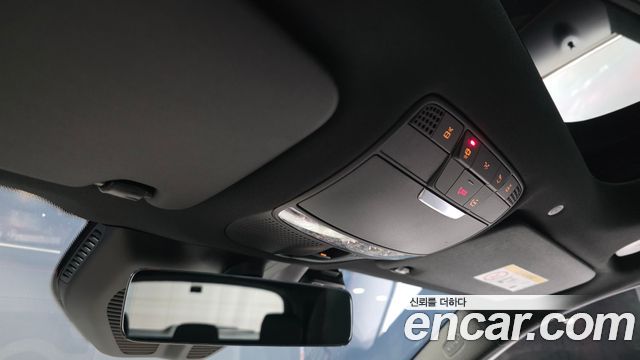 Mercedes-Benz GLC-Class 2022 — photo 25
