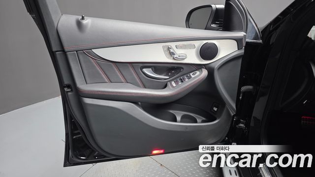 Mercedes-Benz GLC-Class 2022 — photo 14