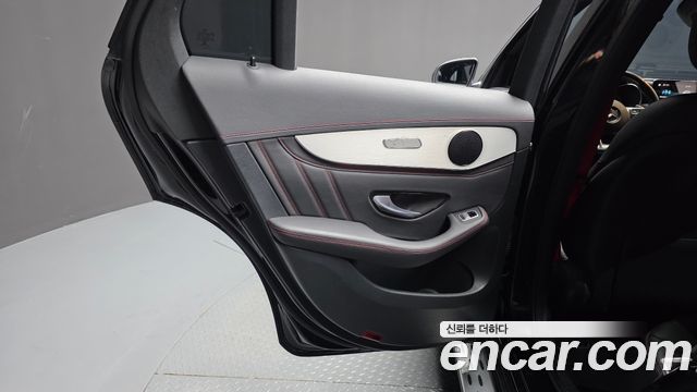 Mercedes-Benz GLC-Class 2022 — photo 15