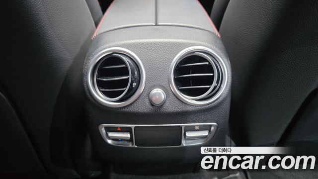 Mercedes-Benz GLC-Class 2022 — photo 30