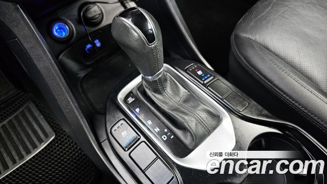 Hyundai Santafe 2016 — photo 9