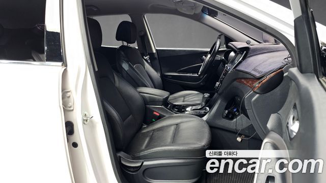 Hyundai Santafe 2016 — photo 12