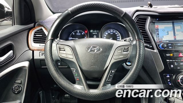 Hyundai Santafe 2016 — photo 13