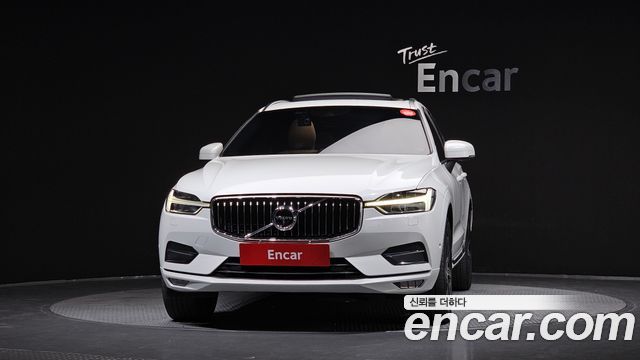Volvo XC60 2019 — photo 3