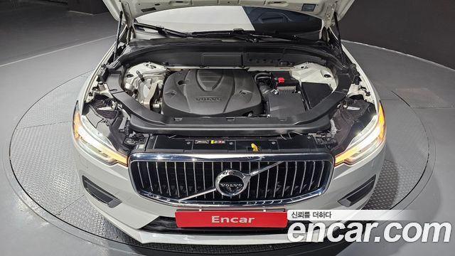 Volvo XC60 2019 — photo 6