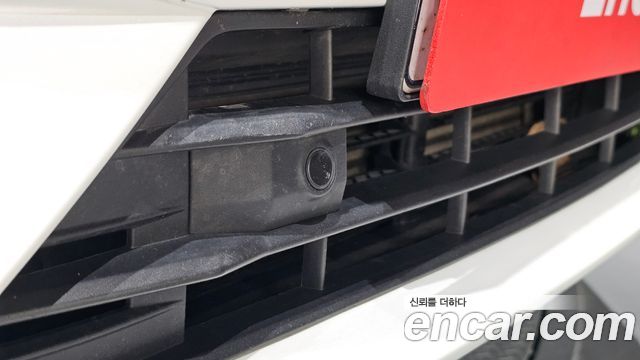 Volvo XC60 2019 — photo 28