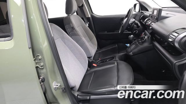 Hyundai Casper 2023 — photo 11