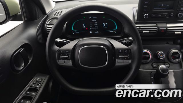 Hyundai Casper 2023 — photo 13