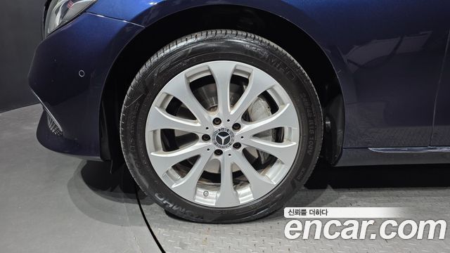 Mercedes-Benz E-Class 2018 — photo 5