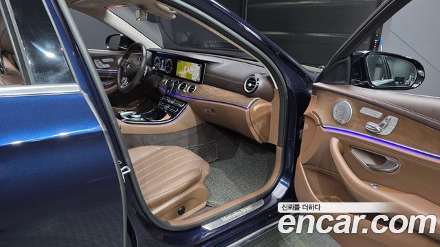 Mercedes-Benz E-Class 2018 — photo 17
