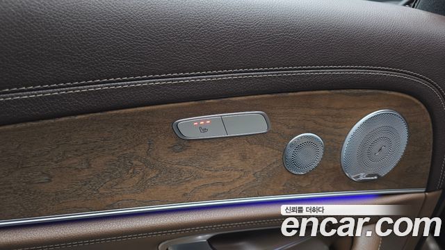 Mercedes-Benz E-Class 2018 — photo 24