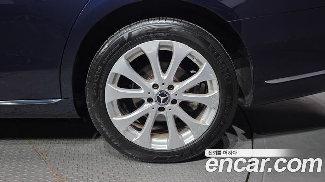 Mercedes-Benz E-Class 2018 — photo 7