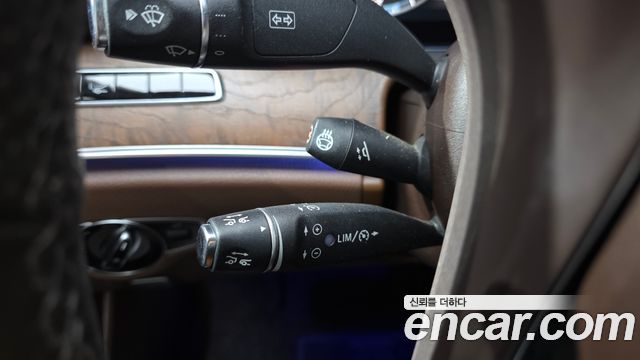 Mercedes-Benz E-Class 2018 — photo 27