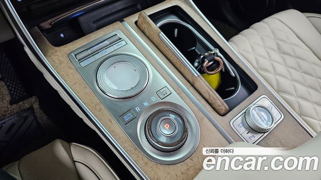 Genesis GV80 2021 — photo 12