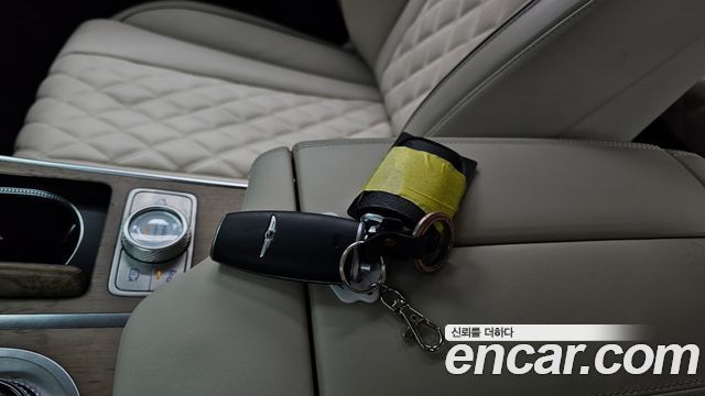 Genesis GV80 2021 — photo 21