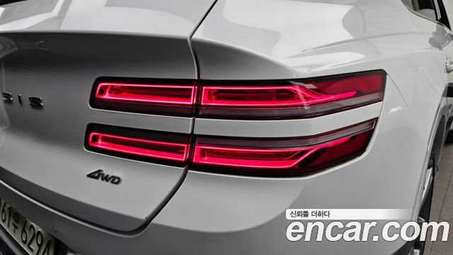 Genesis GV80 2021 — photo 9