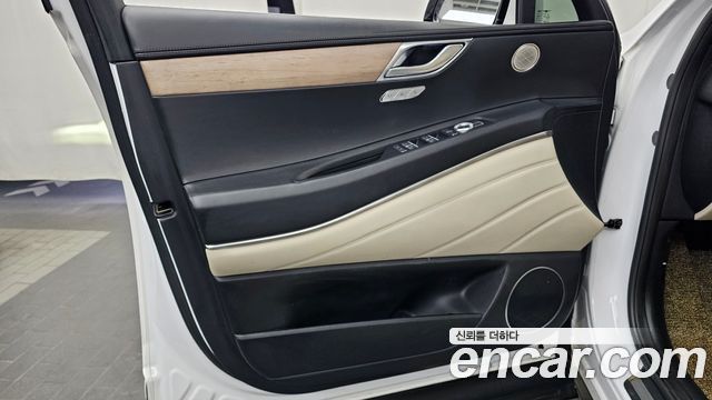 Genesis GV80 2021 — photo 14