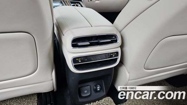 Genesis GV80 2021 — photo 31