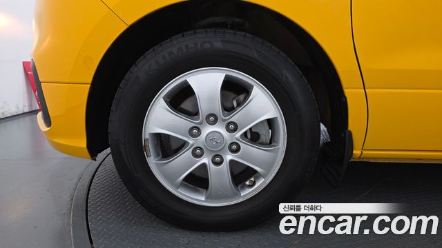 Hyundai Starex 2021 — photo 5