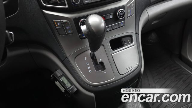 Hyundai Starex 2021 — photo 9