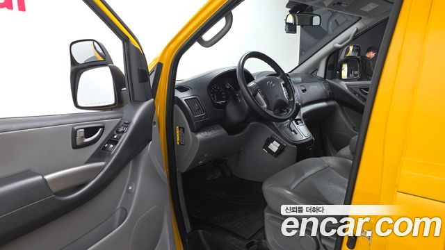 Hyundai Starex 2021 — photo 10